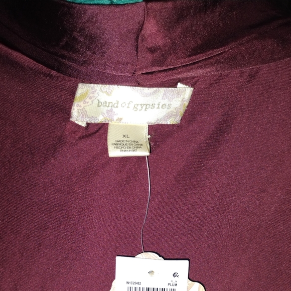 Band of Gypsies Mon Cheri Faux-Wrap Blouse in Plum, Size XL - Picture 8 of 10